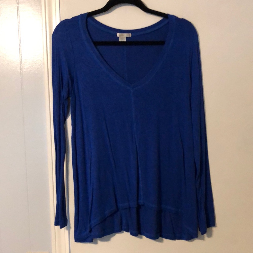 V neck billowy blouse